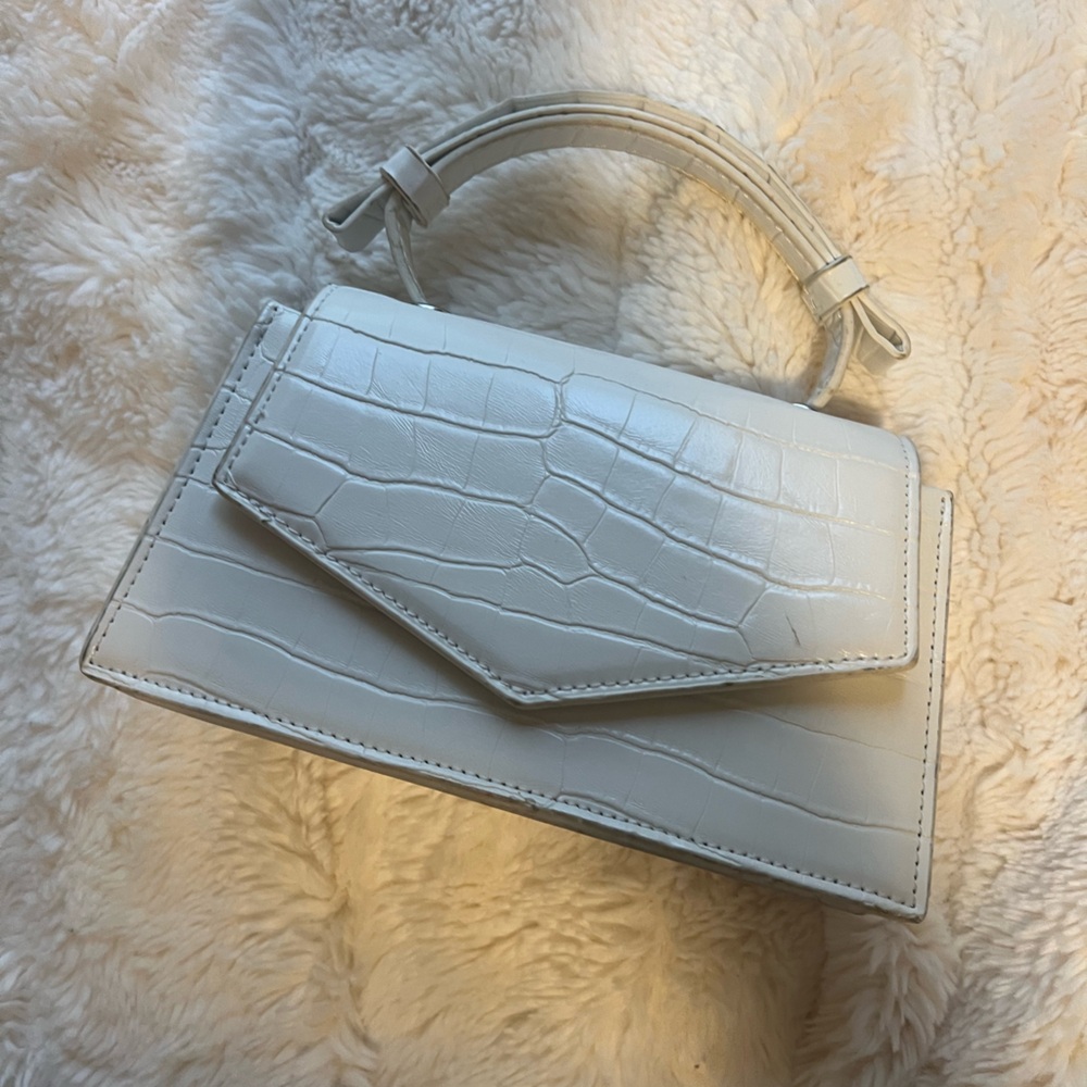 Zara - Elegant White Croc-Embossed Women's Bag